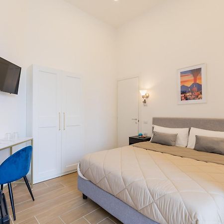Blu Parthenope Suites Naples Exterior photo