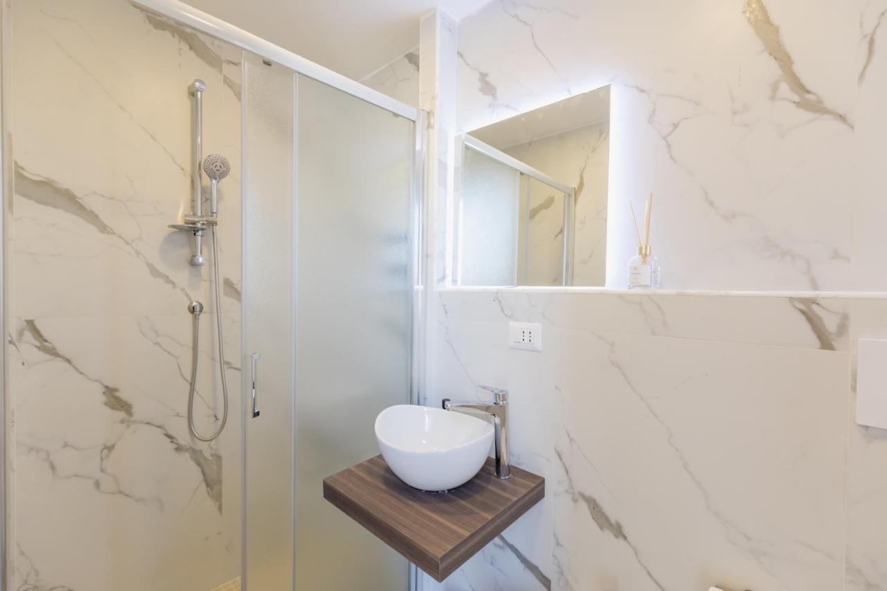 Blu Parthenope Suites Naples Exterior photo