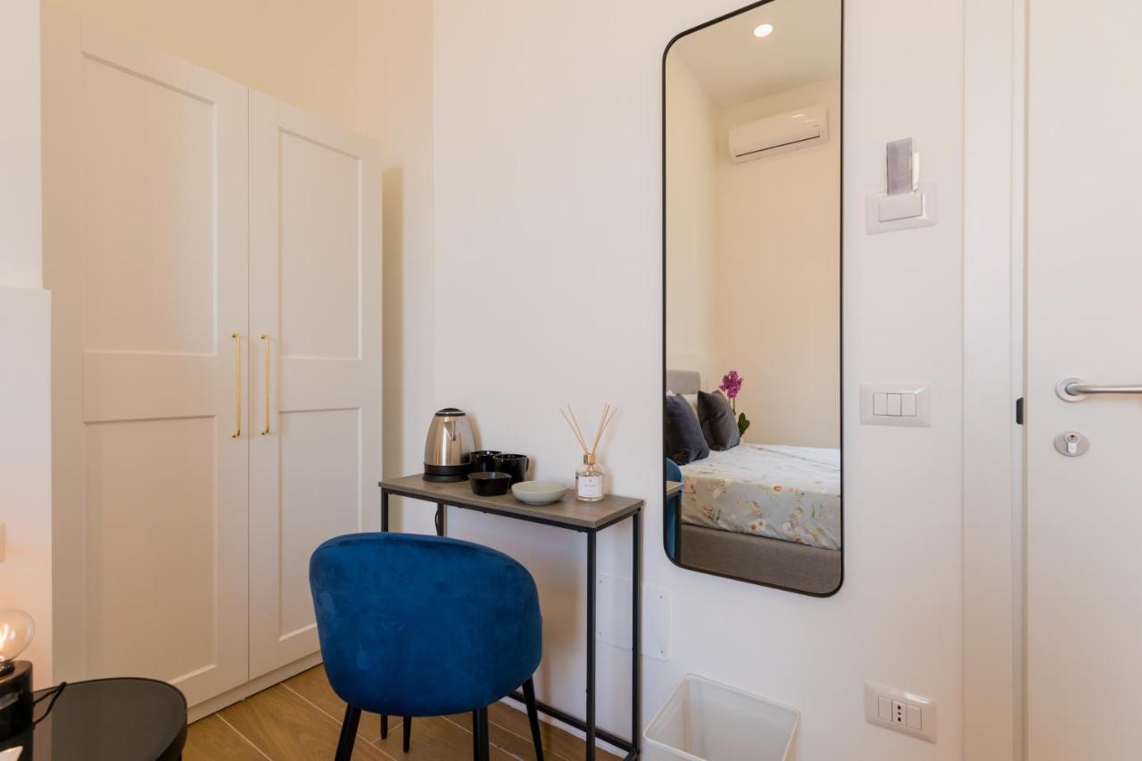 Blu Parthenope Suites Naples Exterior photo