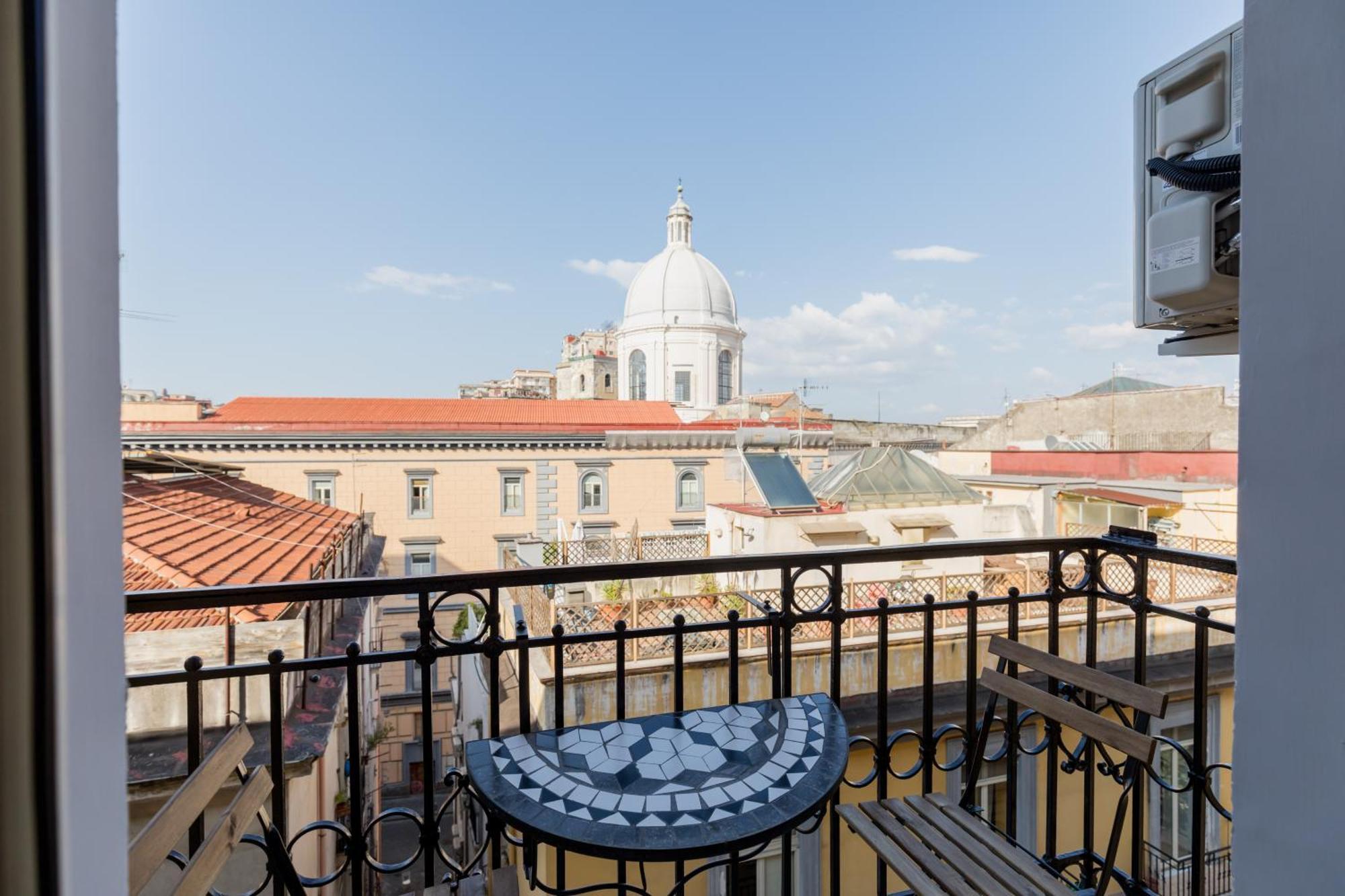 Blu Parthenope Suites Naples Exterior photo