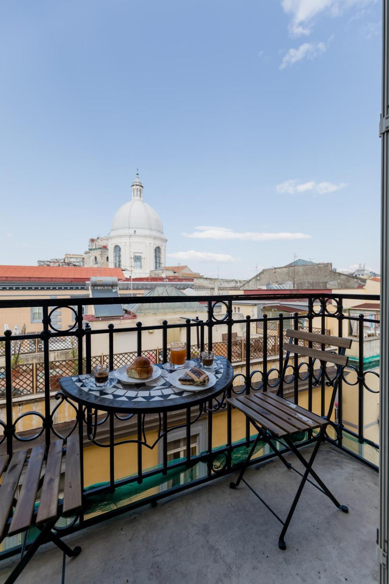 Blu Parthenope Suites Naples Exterior photo